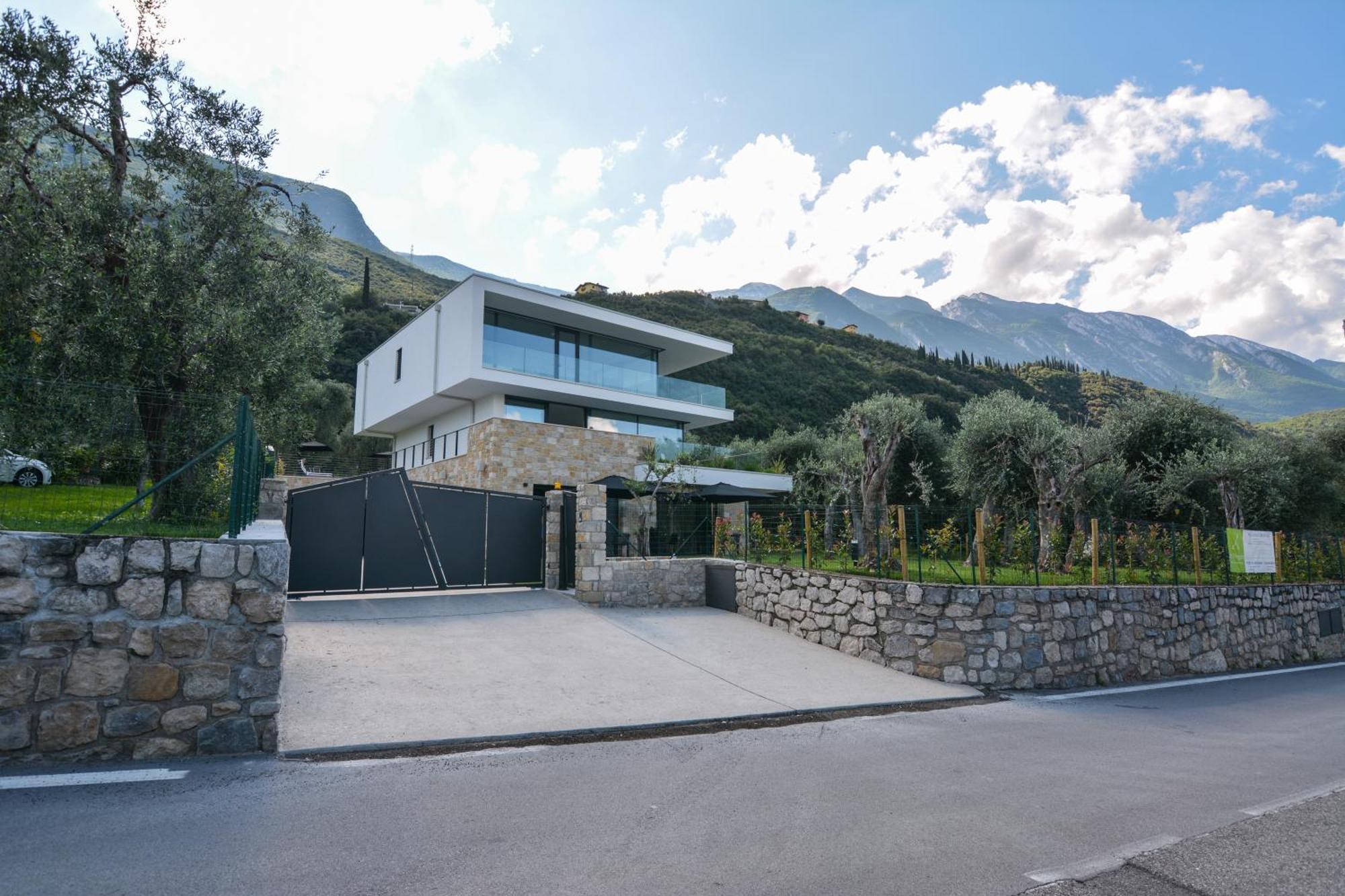 Olivo Luxury Apartments Мальчезіне Екстер'єр фото